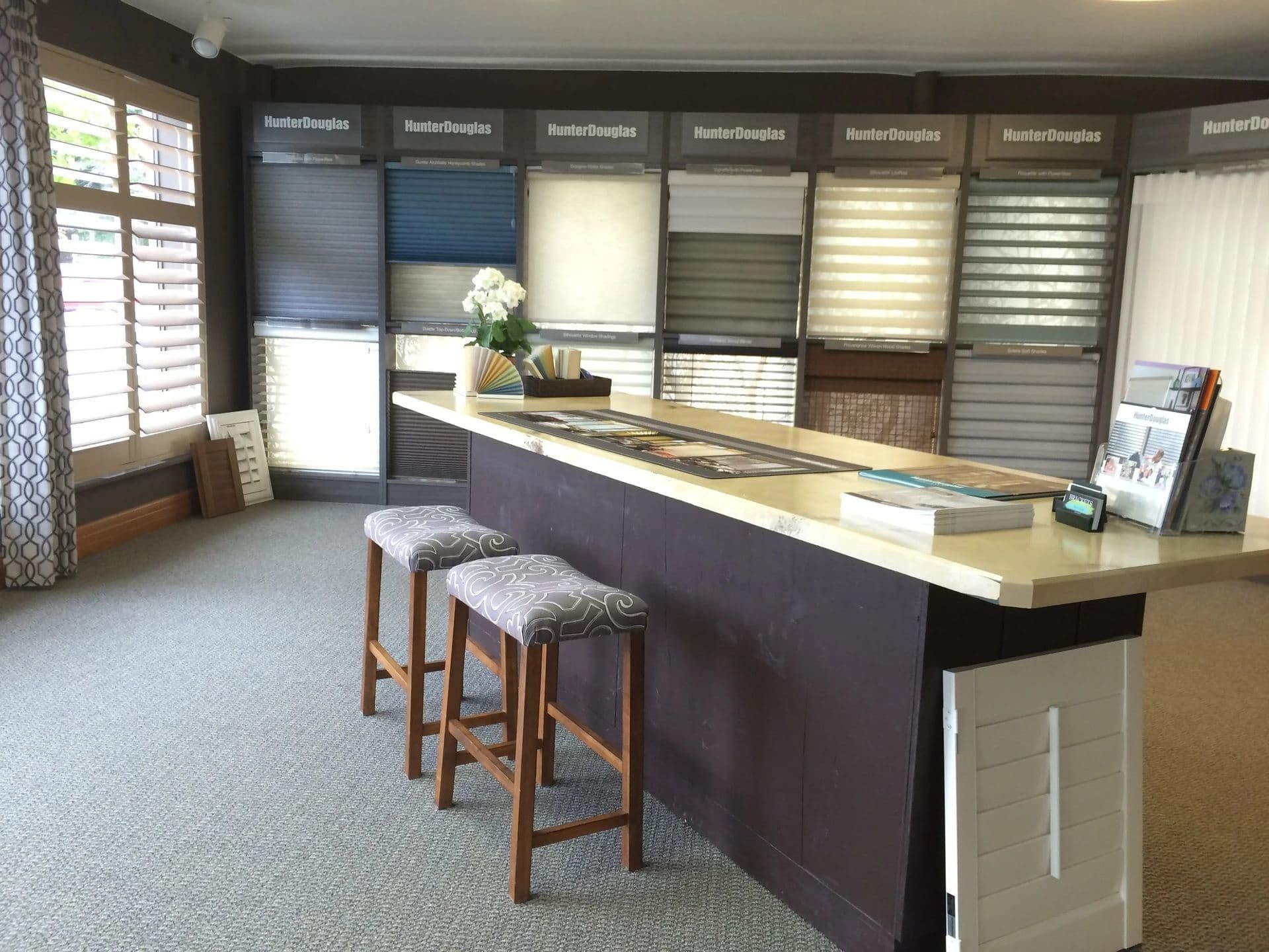 brackets showroom